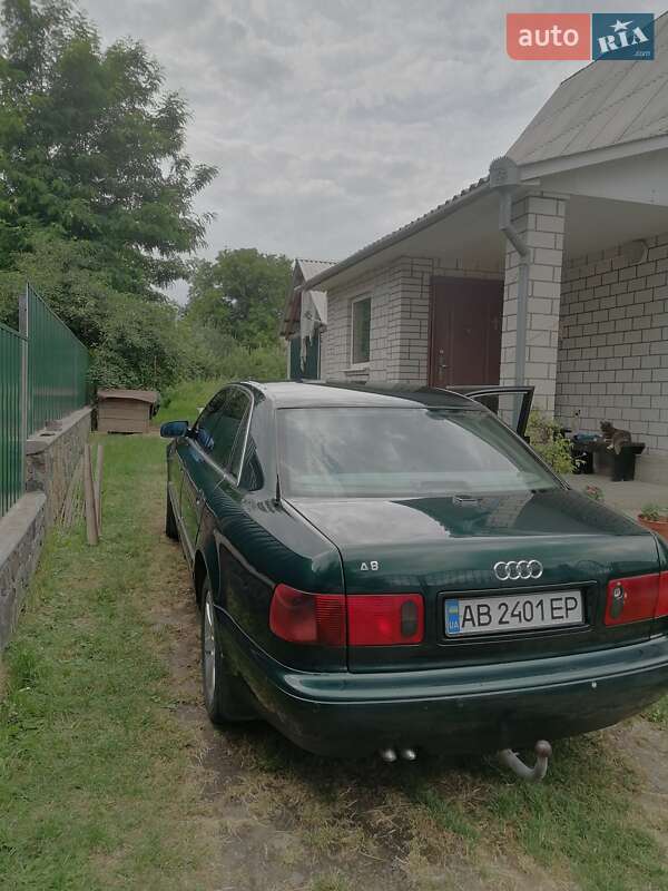 Седан Audi A8 1998 в Бершади