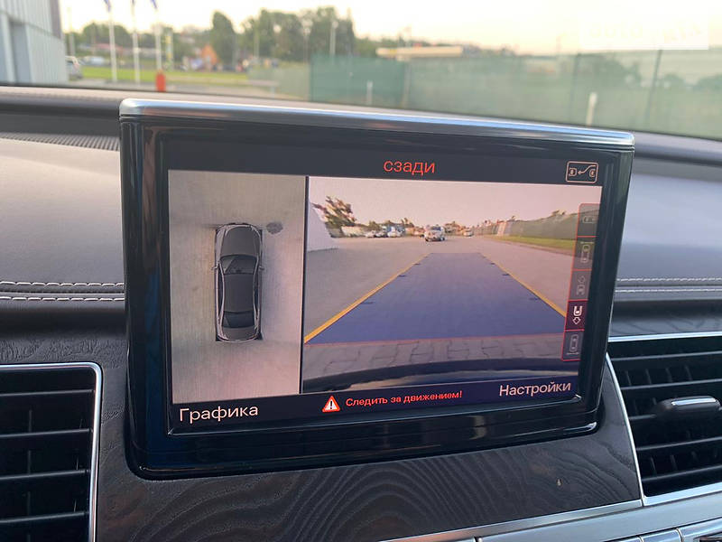 Седан Audi A8 2012 в Харкові