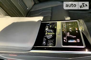 Седан Audi A8 2018 в Киеве