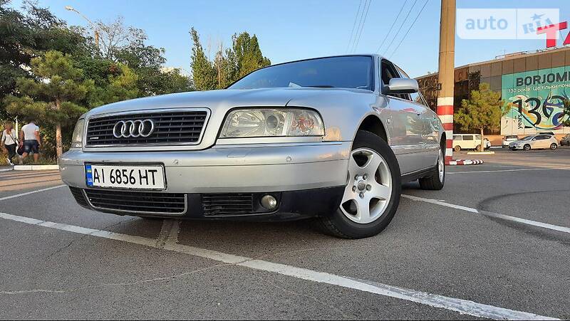 Седан Audi A8 2000 в Белой Церкви