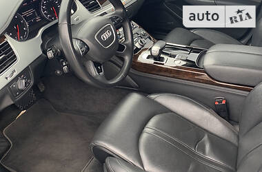 Седан Audi A8 2013 в Киеве