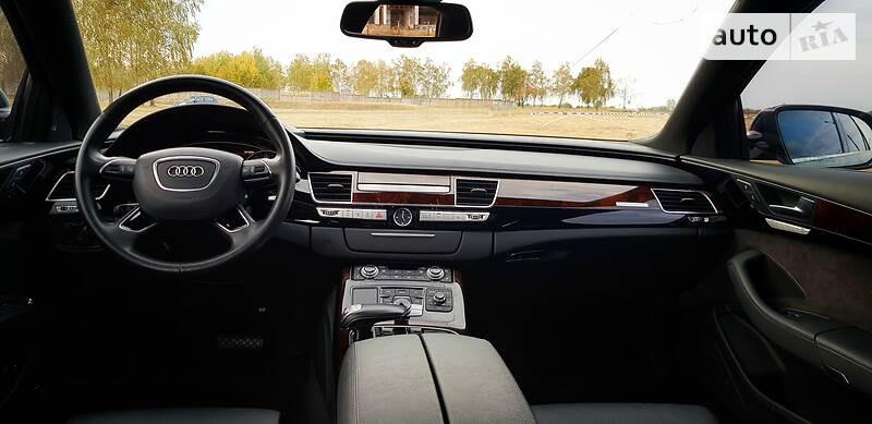 Седан Audi A8 2016 в Сумах