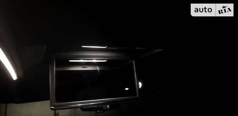 Седан Audi A8 2016 в Сумах