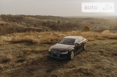 Седан Audi A8 2016 в Сумах