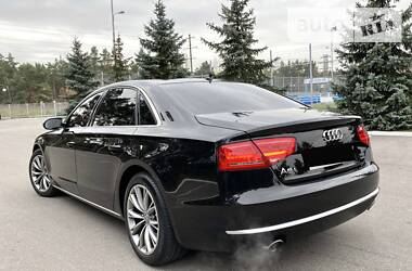 Седан Audi A8 2012 в Киеве