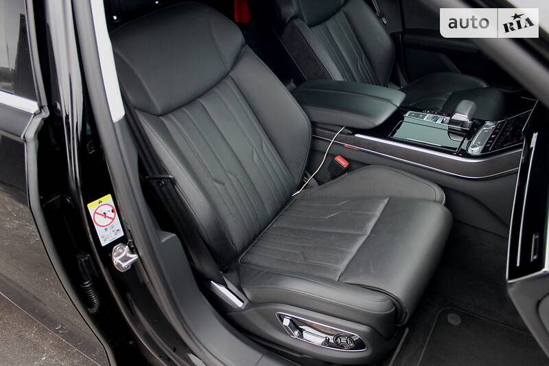 Седан Audi A8 2018 в Харькове