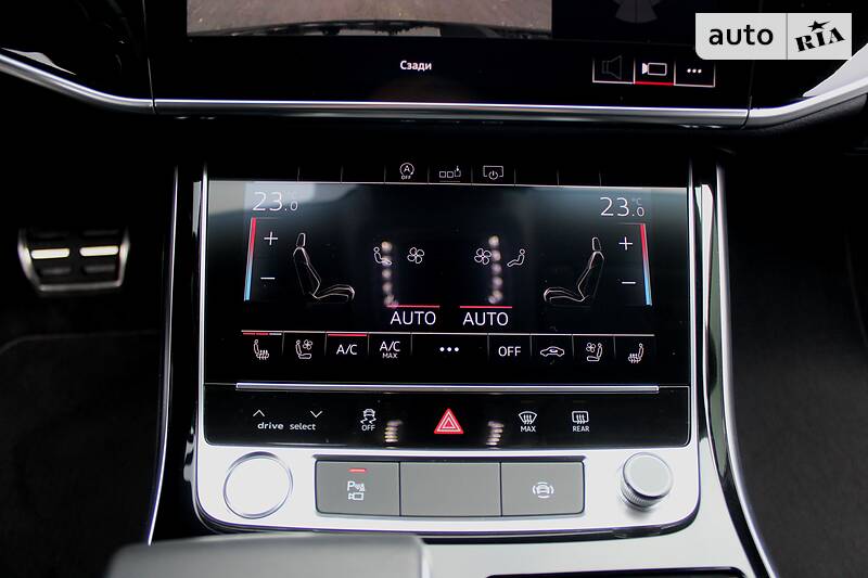 Седан Audi A8 2018 в Харькове