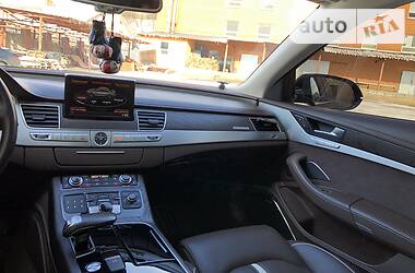 Седан Audi A8 2014 в Рівному