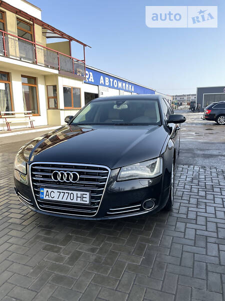 Седан Audi A8 2012 в Луцке