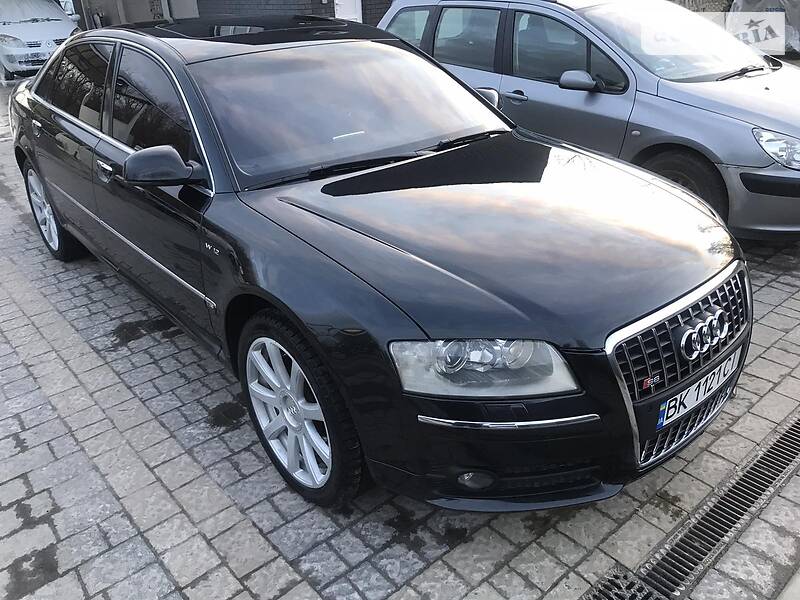 Седан Audi A8 2005 в Рівному