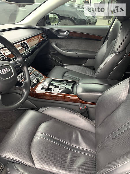 Седан Audi A8 2012 в Киеве