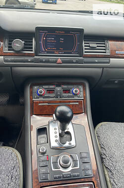 Седан Audi A8 2004 в Ивано-Франковске