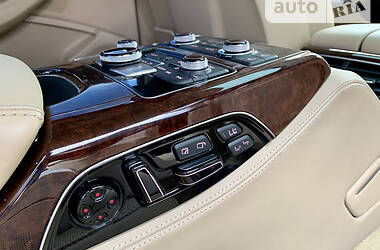 Седан Audi A8 2013 в Киеве