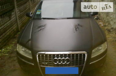 Седан Audi A8 2004 в Киеве