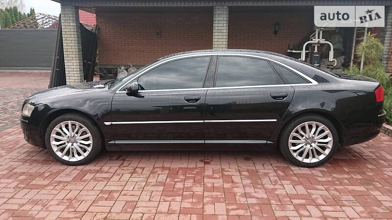 Седан Audi A8 2006 в Киеве