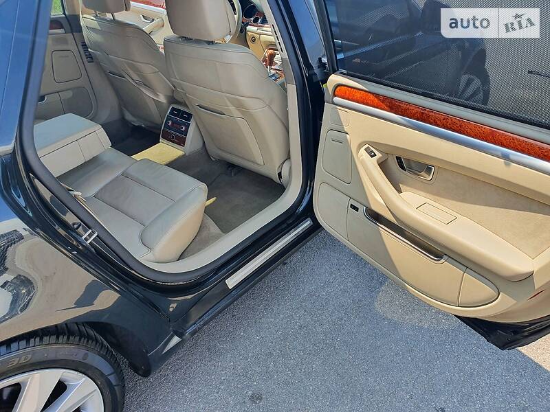 Седан Audi A8 2008 в Днепре