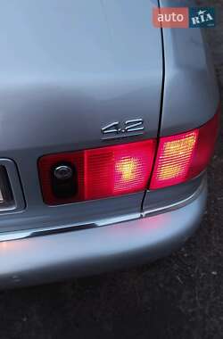 Седан Audi A8 1999 в 