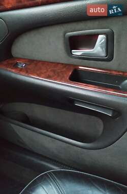 Седан Audi A8 1999 в 