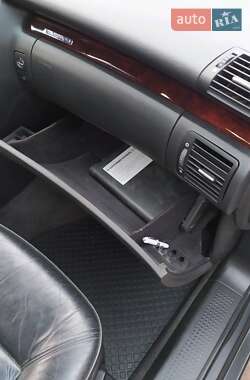 Седан Audi A8 1999 в 