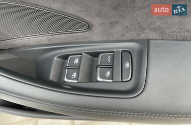 Седан Audi A8 2016 в Киеве