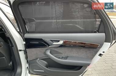 Седан Audi A8 2016 в Киеве