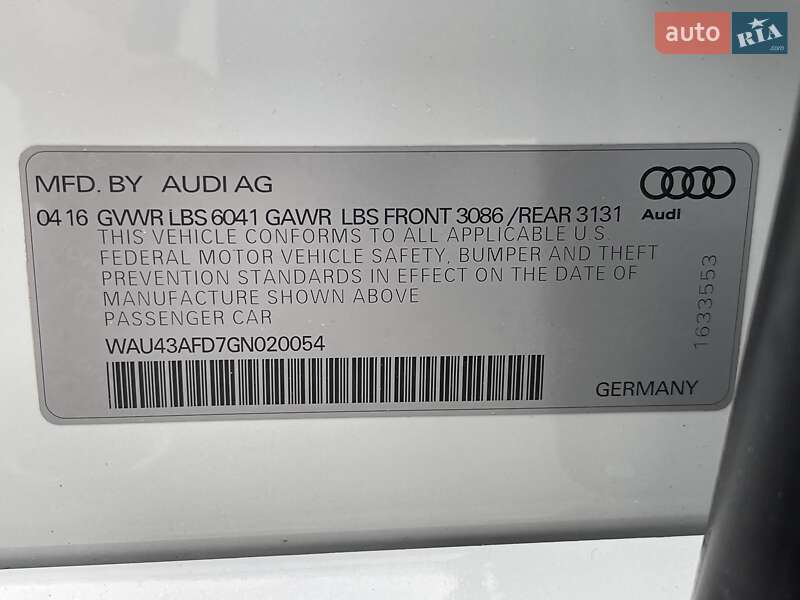 Седан Audi A8 2016 в Києві