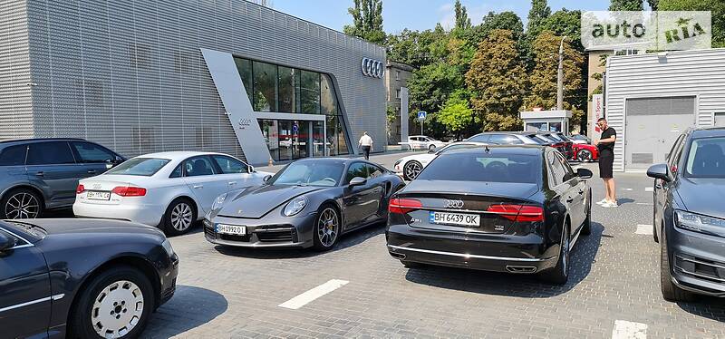 Седан Audi A8 2017 в Тячеве