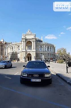 Седан Audi A8 2000 в Одессе