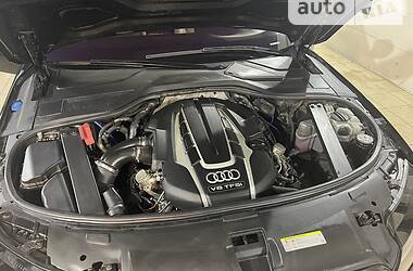 Седан Audi A8 2013 в Запоріжжі