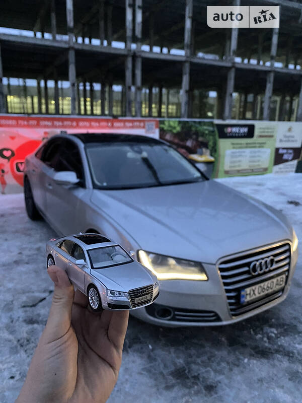 Седан Audi A8 2010 в Хмельницком