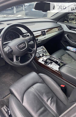 Седан Audi A8 2014 в Виннице