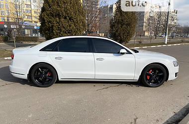 Седан Audi A8 2014 в Калуше