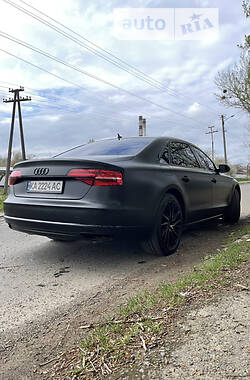 Седан Audi A8 2015 в 