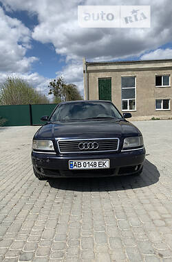 Седан Audi A8 2001 в Іллінцях