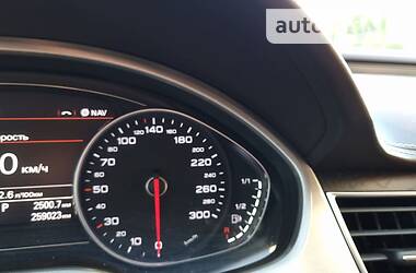 Седан Audi A8 2012 в Житомире