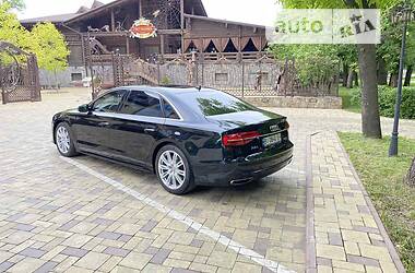 Седан Audi A8 2015 в Полтаві