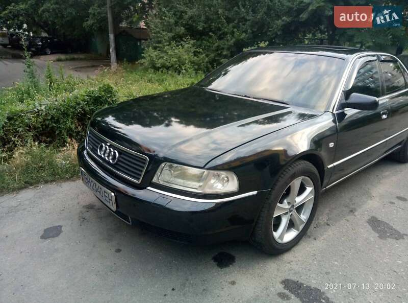 Седан Audi A8 2000 в Одессе