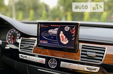 Седан Audi A8 2013 в Тернополі