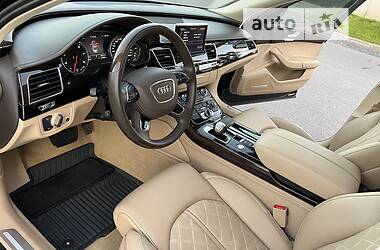 Седан Audi A8 2012 в 