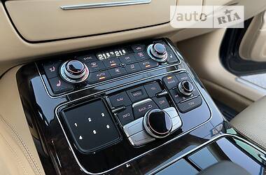 Седан Audi A8 2012 в 