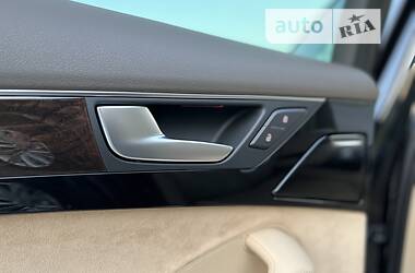 Седан Audi A8 2012 в 
