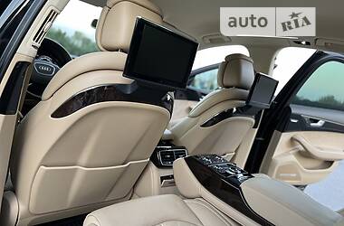 Седан Audi A8 2012 в 