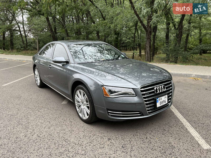 Седан Audi A8 2013 в Одессе