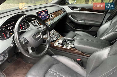 Седан Audi A8 2013 в 
