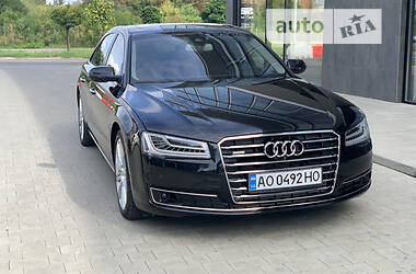 Седан Audi A8 2015 в Ужгороде