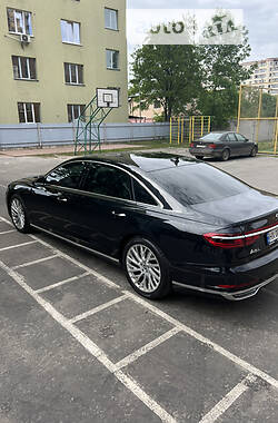 Седан Audi A8 2018 в Хмельницькому
