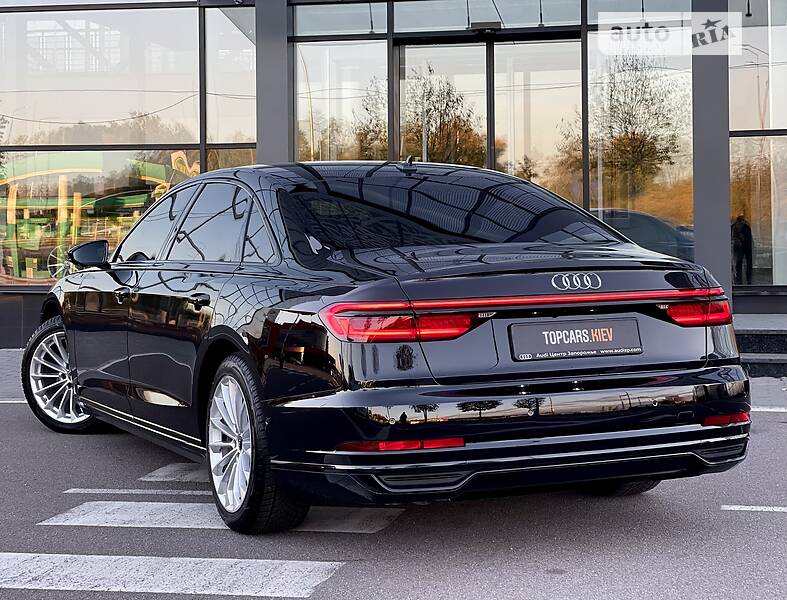 Седан Audi A8 2021 в Киеве