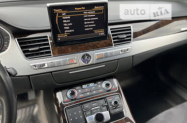 Седан Audi A8 2011 в 