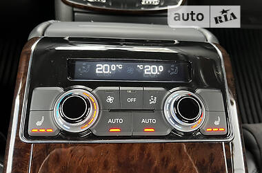 Седан Audi A8 2011 в 