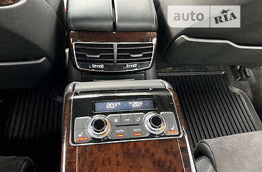Седан Audi A8 2011 в 